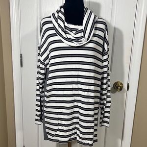 Chico’s Zenergy Striped Cowl Neck Tunic Side Slit Gray Black White Size 2 (L/12)